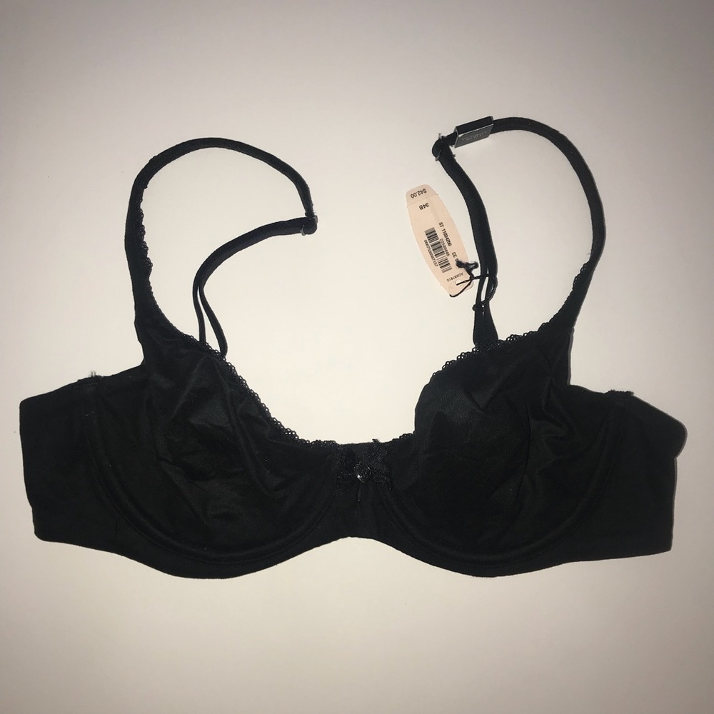 Victoria’s Secret Black Bra 34B